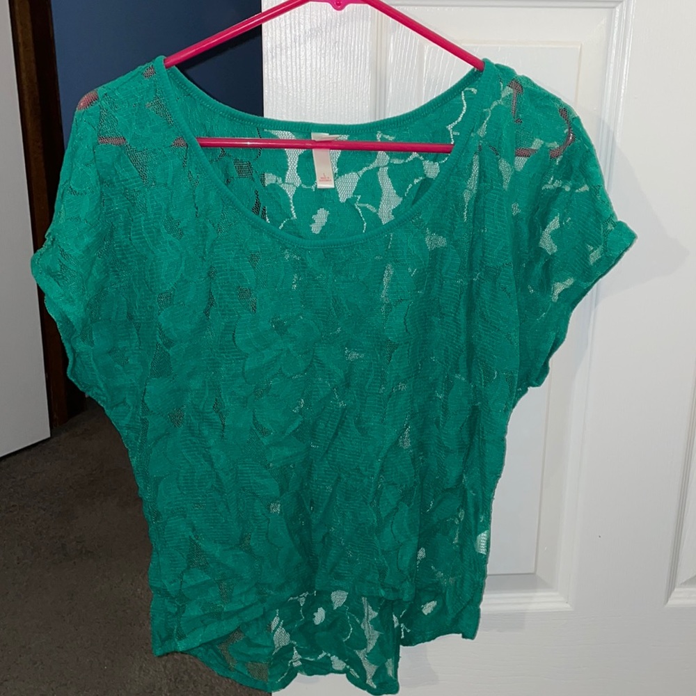 Green laced top